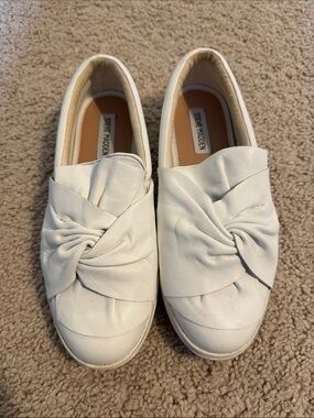 Steve Madden White Knotted Slip-On Sneakers